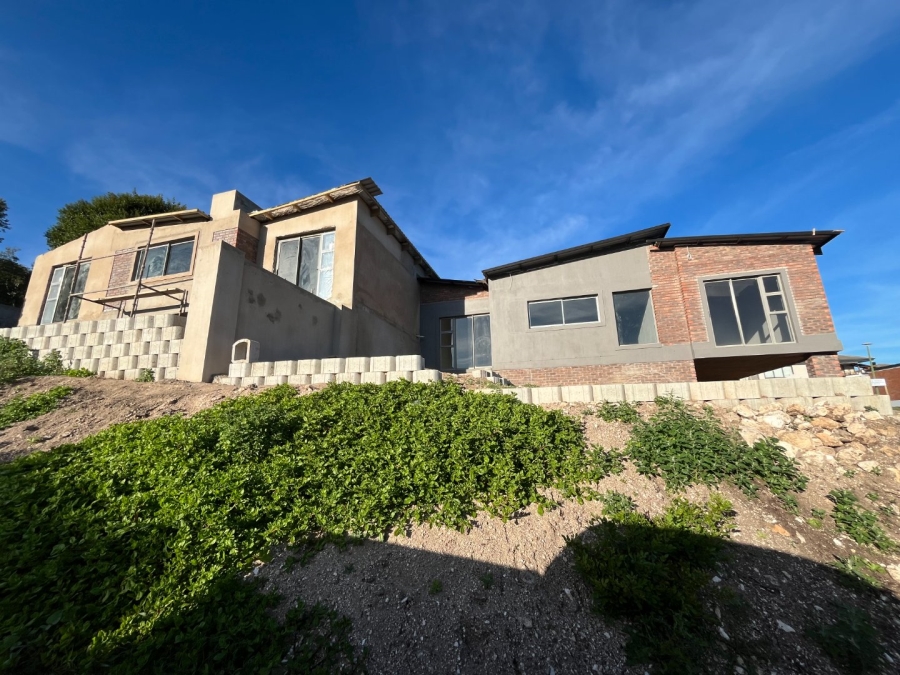 3 Bedroom Property for Sale in Bergsig Western Cape